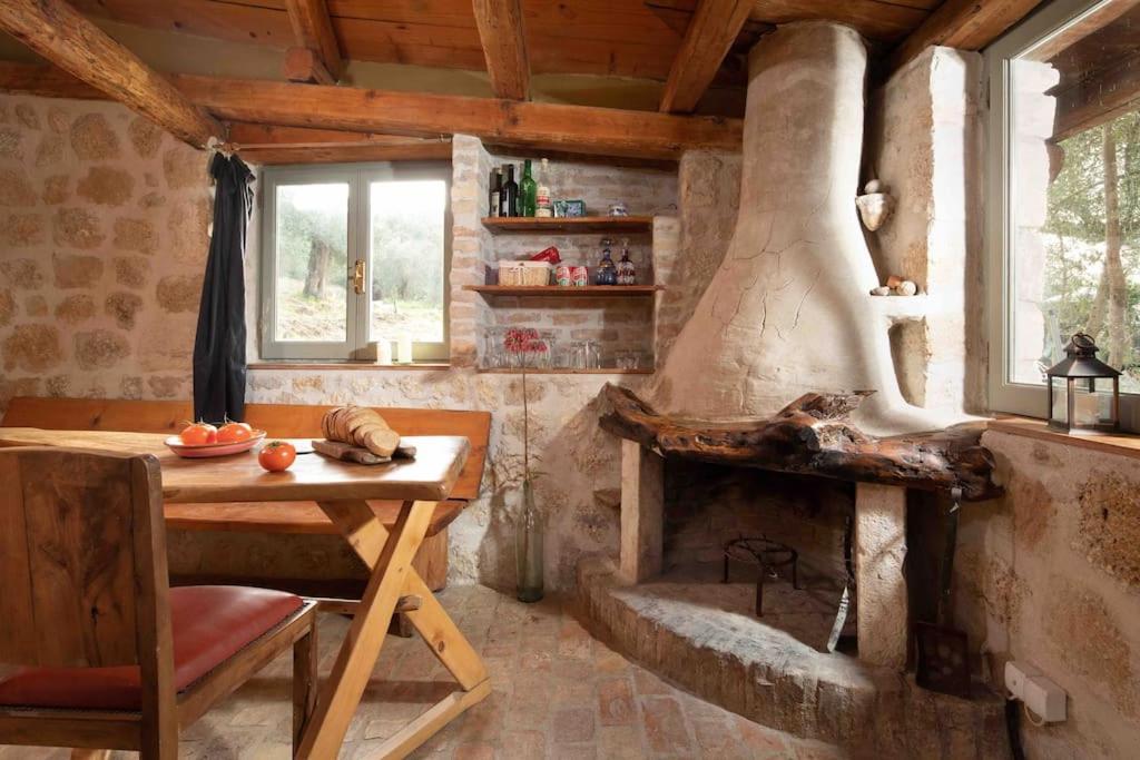 Vila Margaritis'S Treehouse Paramonas  Exteriér fotografie